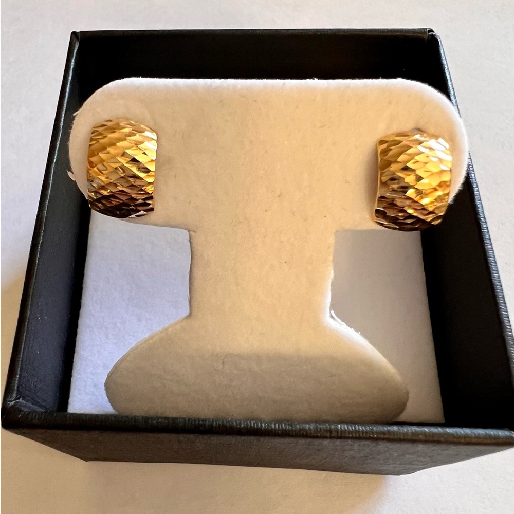 18k Japan solid yellow gold earrings